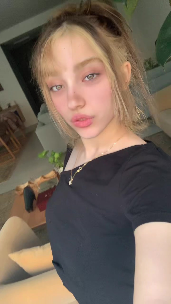 @itsananani
