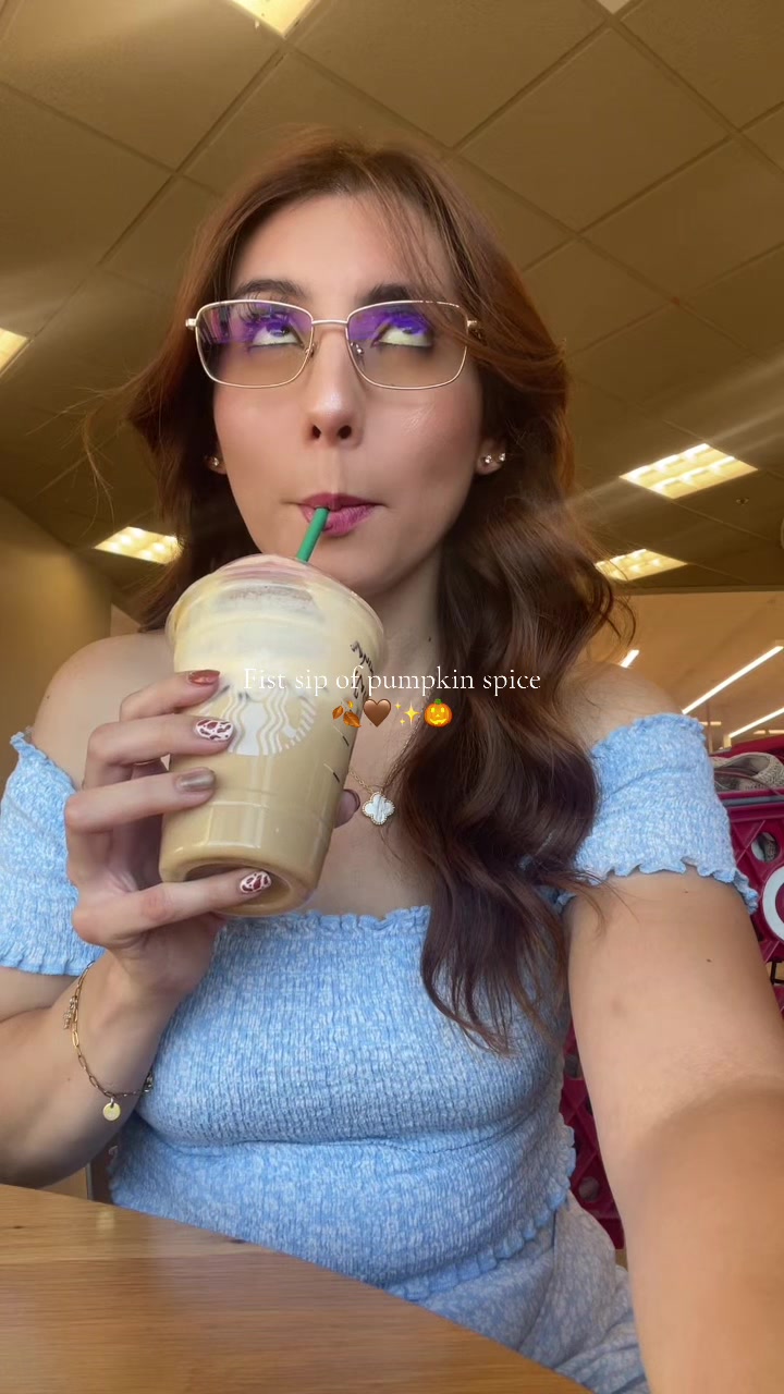 @𝒱𝒶𝓃𝑒𝓈𝓈𝒶 𝑀𝑒𝓃𝒹𝑜𝓏𝒶✨