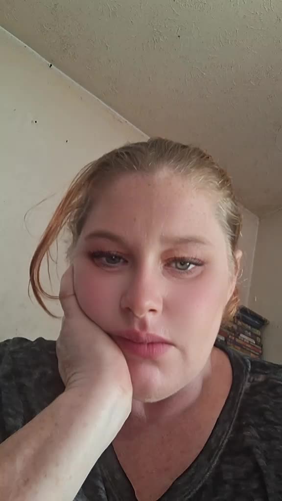 @sheryllgannon493 hell b****