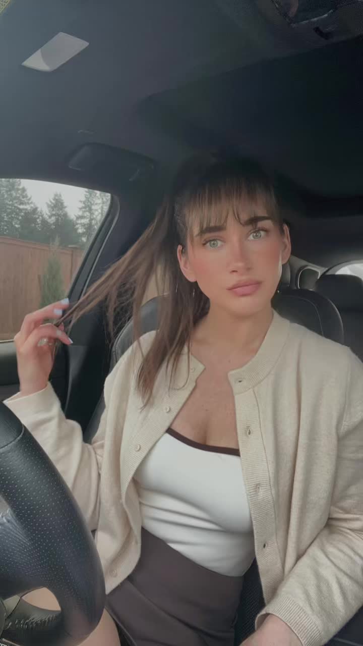 @KarlyCross