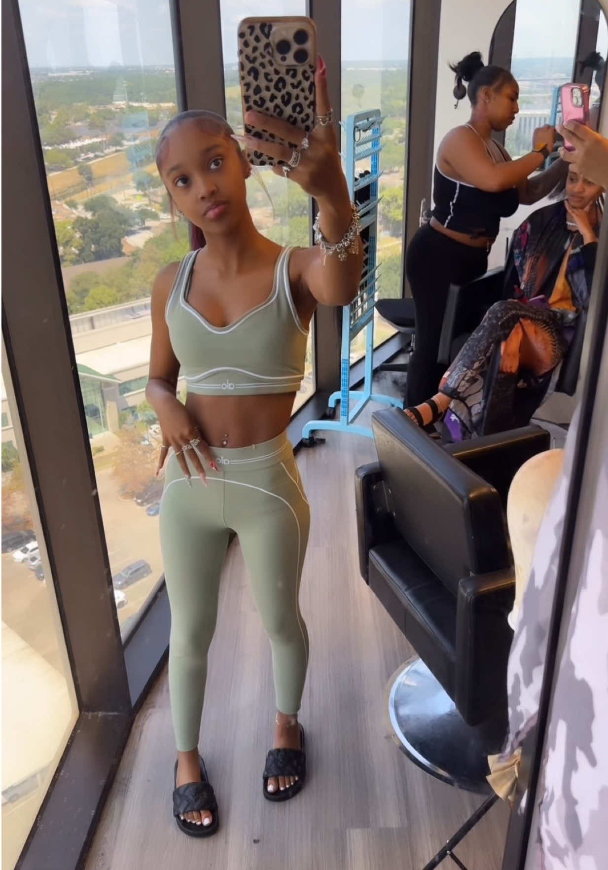 @unknownrichdoll