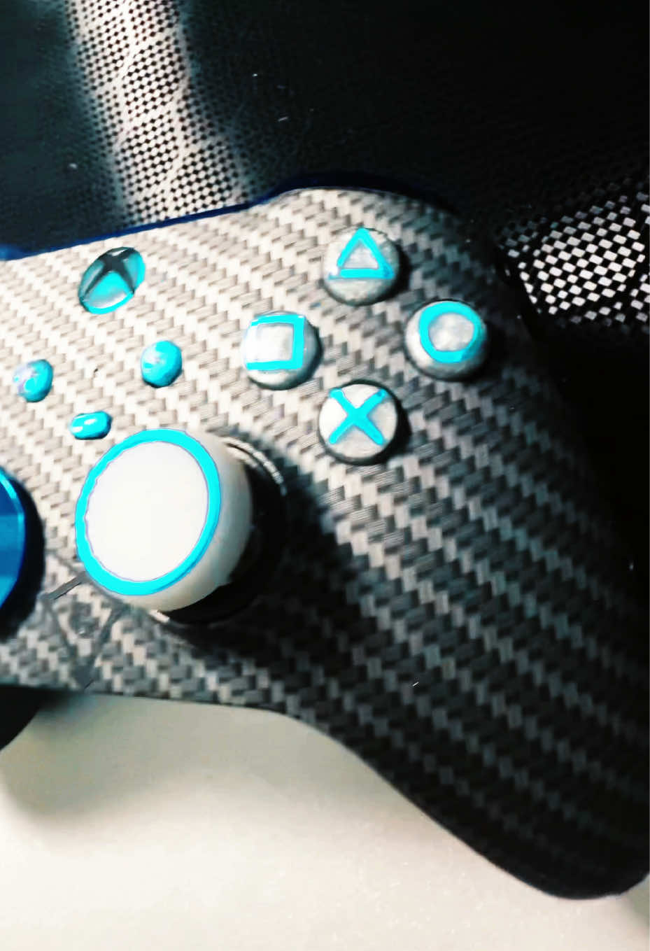 @Gratata Controllers