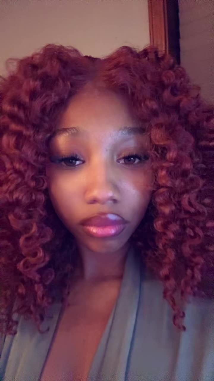 @🍍