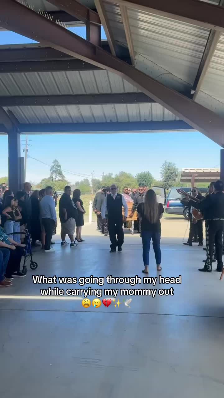 @Mike🖤