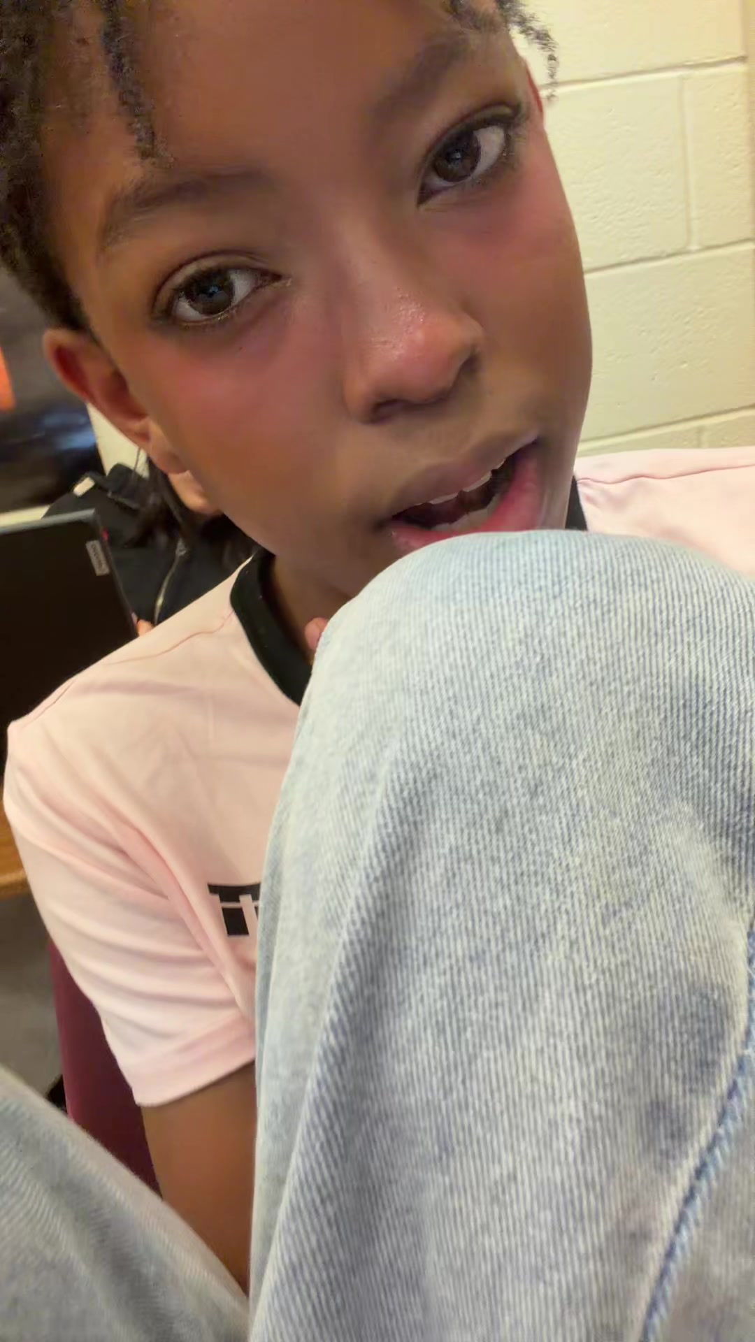 @Ari