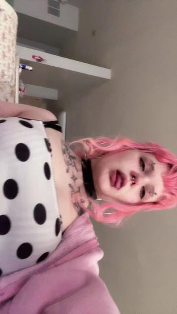 @kneesock