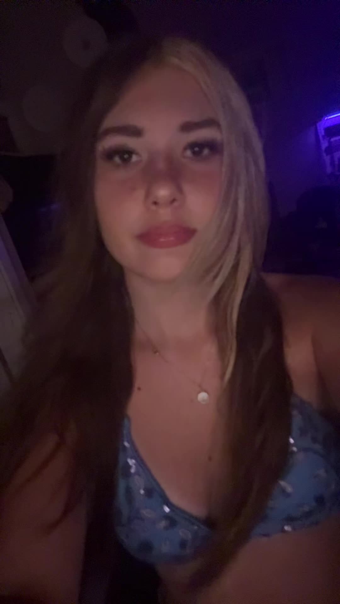 @Ella 𖣂