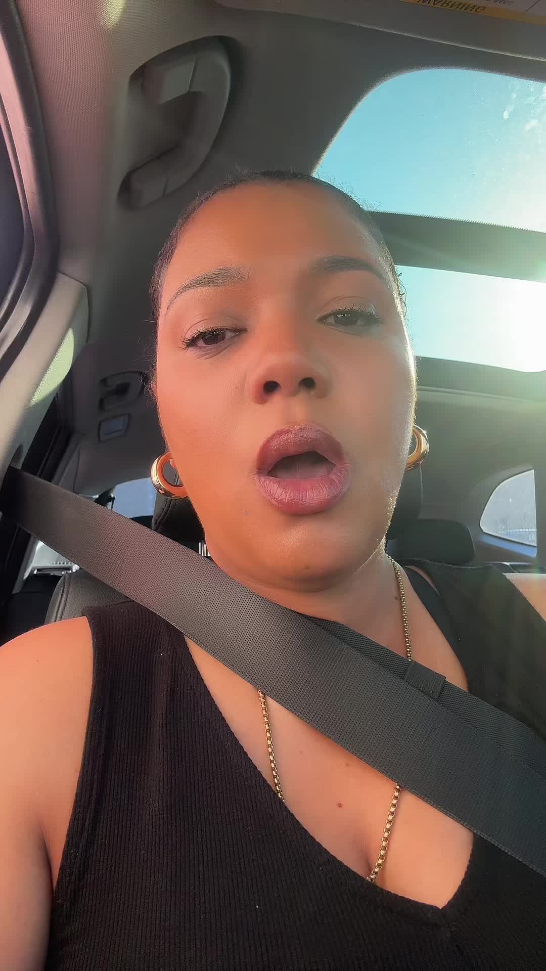 @twinnemom1
