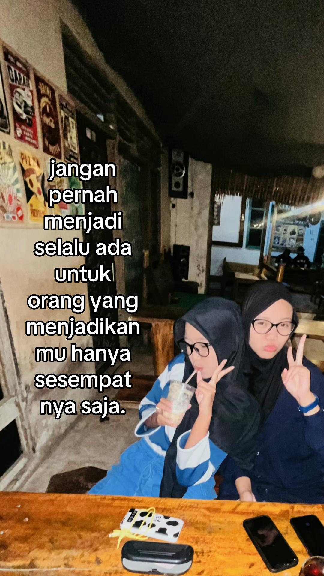 @maliaaa