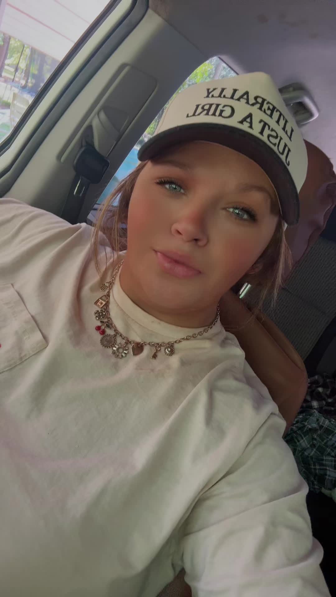 @🍒 TaylorJames 🍒