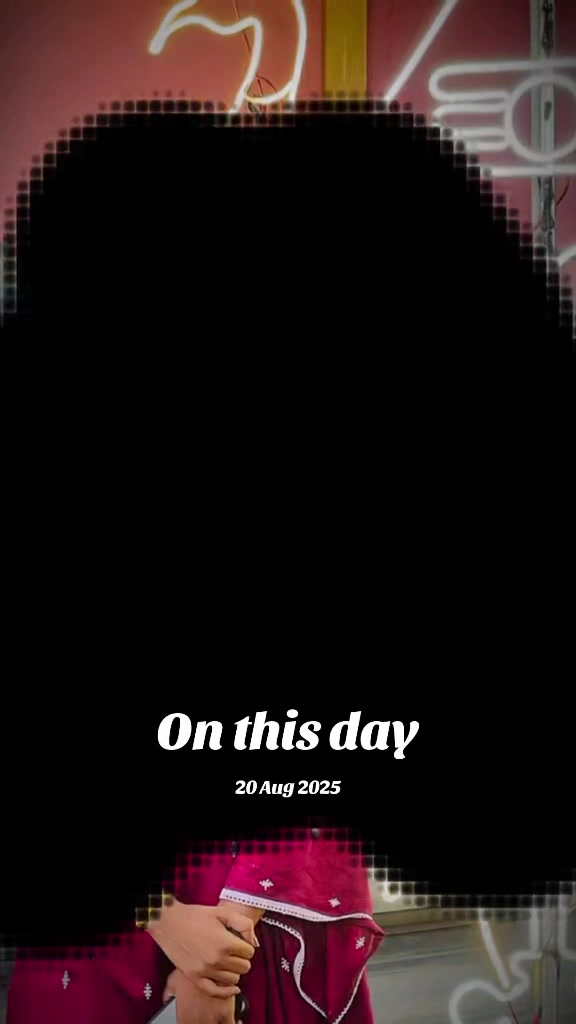 @Keerthi 🤟🐱🍒