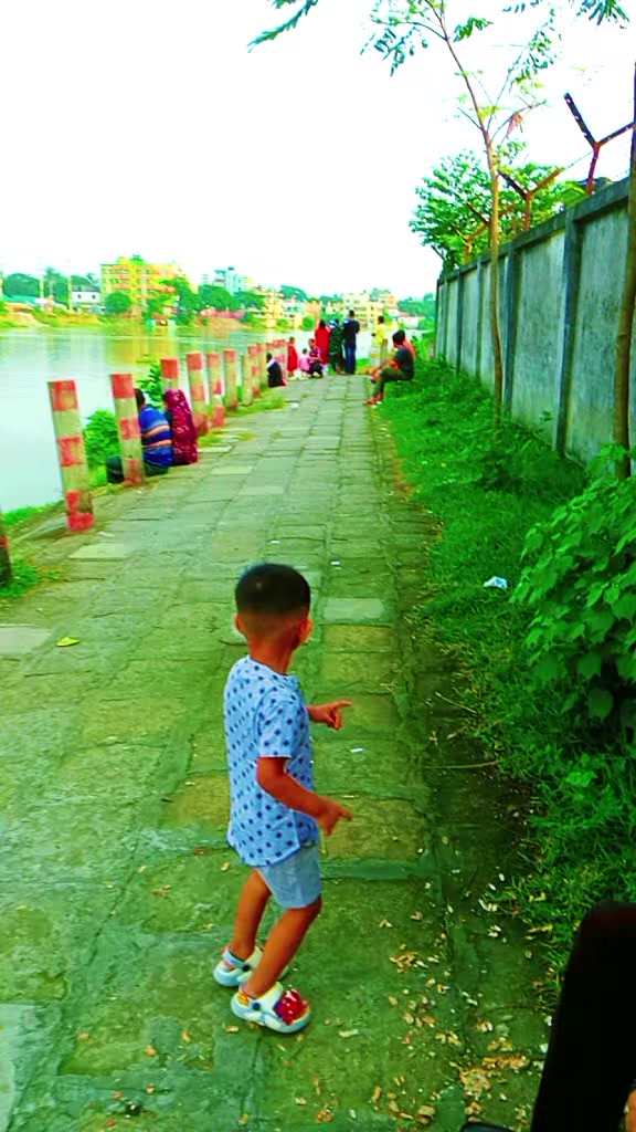 @আনিকা