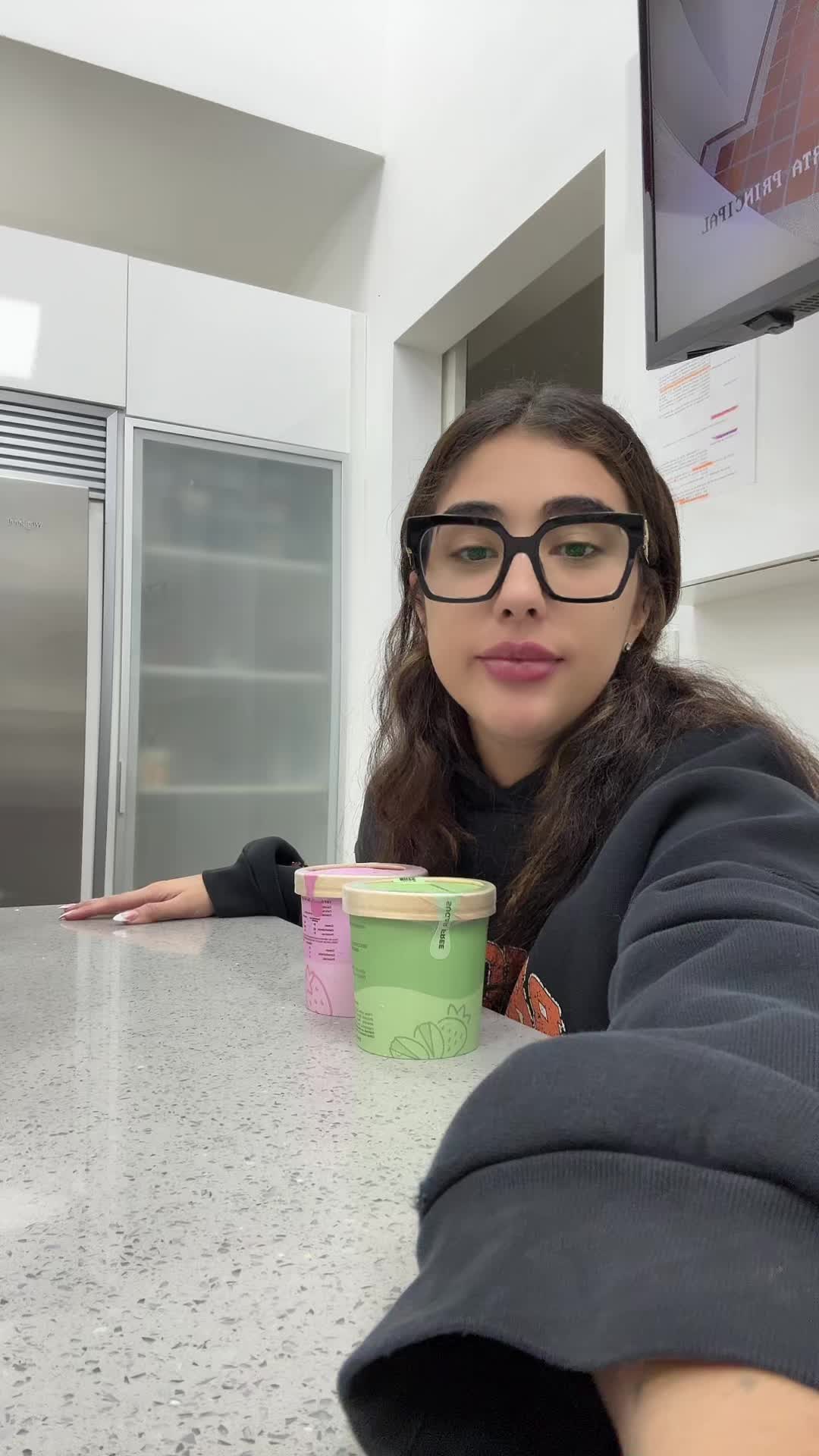 @Lalebarranco