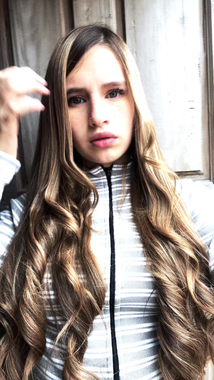 @Brisaaa😇