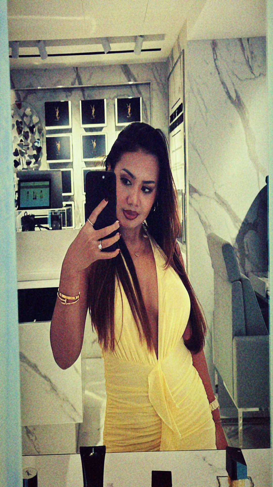 @HanyaSindi