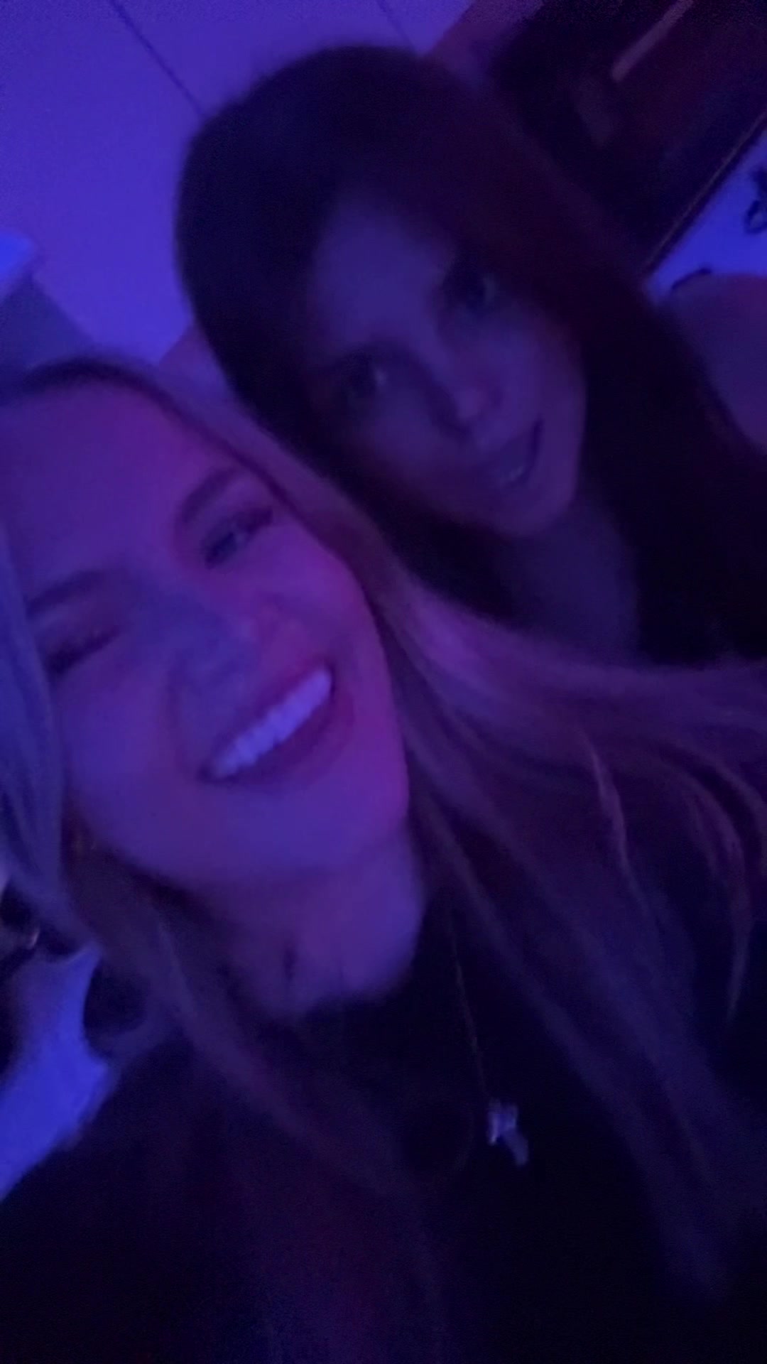 @Ava_Rose123