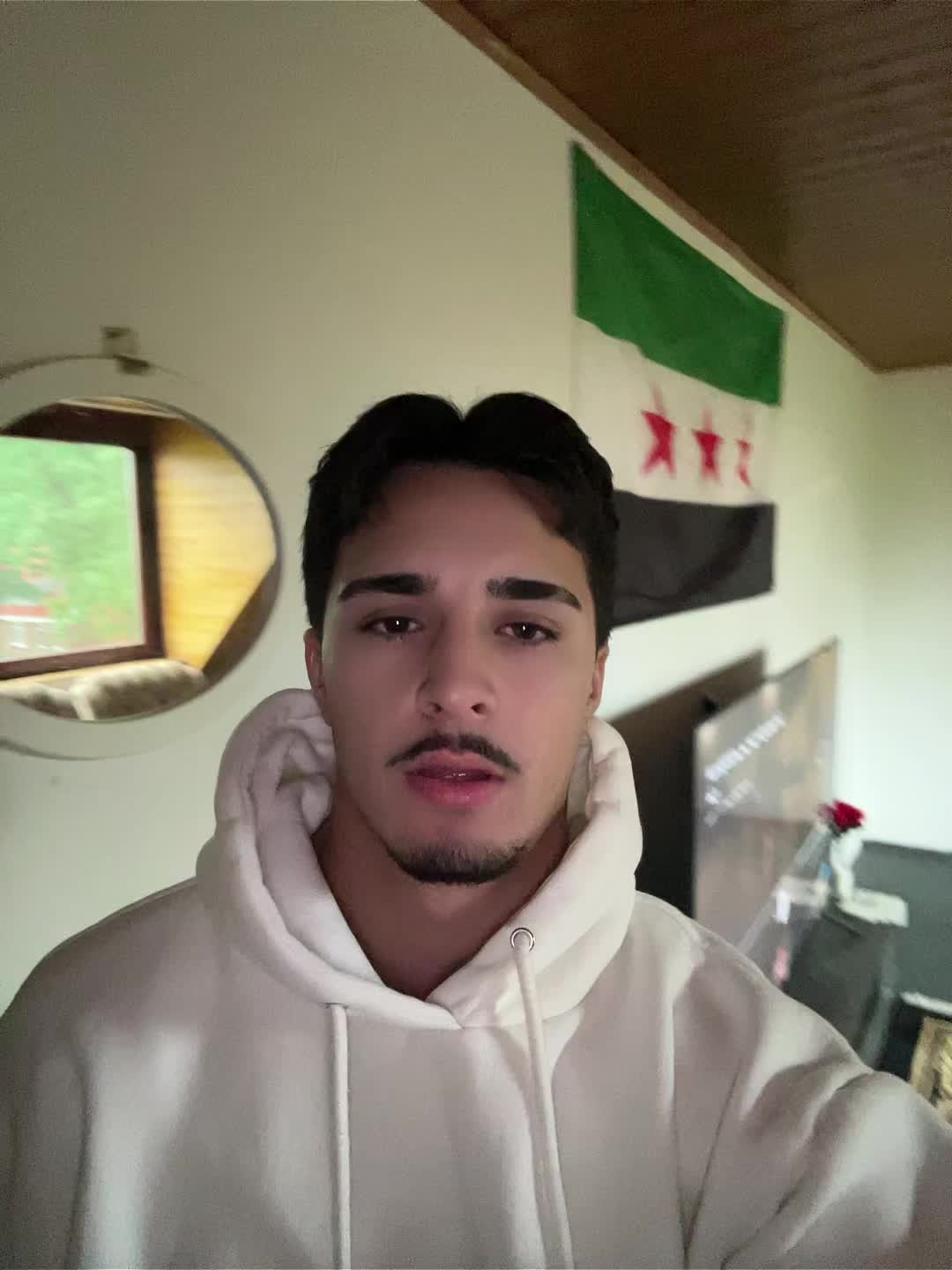 @﮼أنس | 𝐀𝐧𝐚𝐬