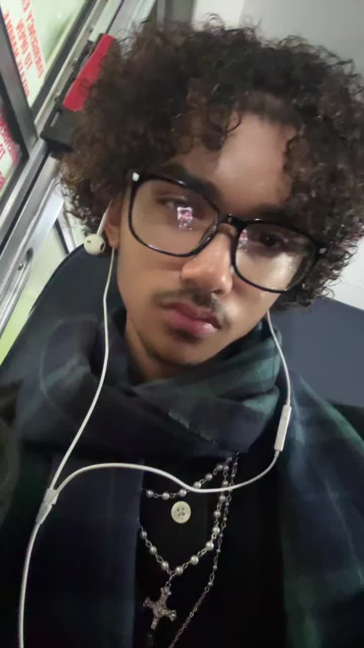 @ZxyFrmU2Me