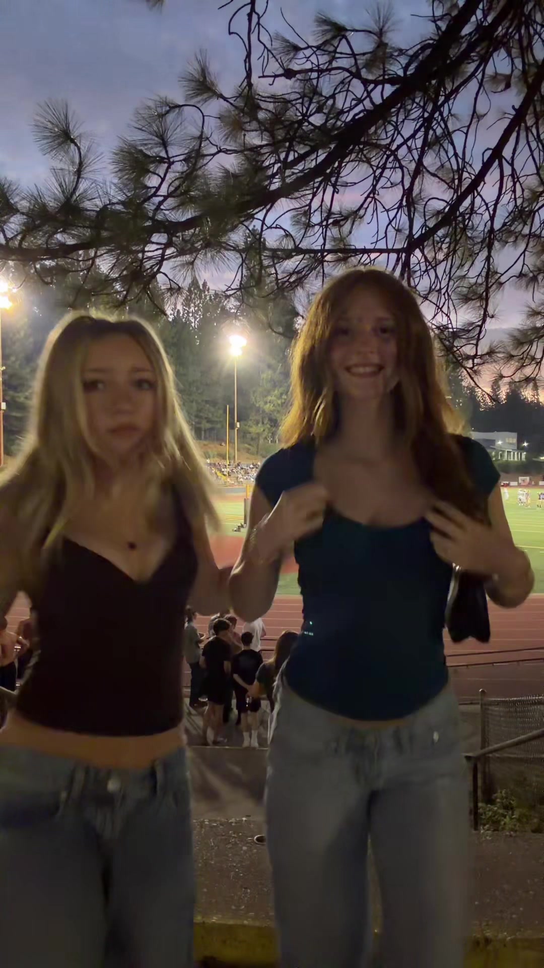 @vi