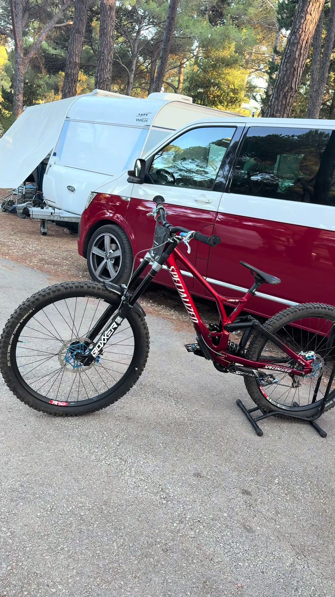 @downhill.ole
