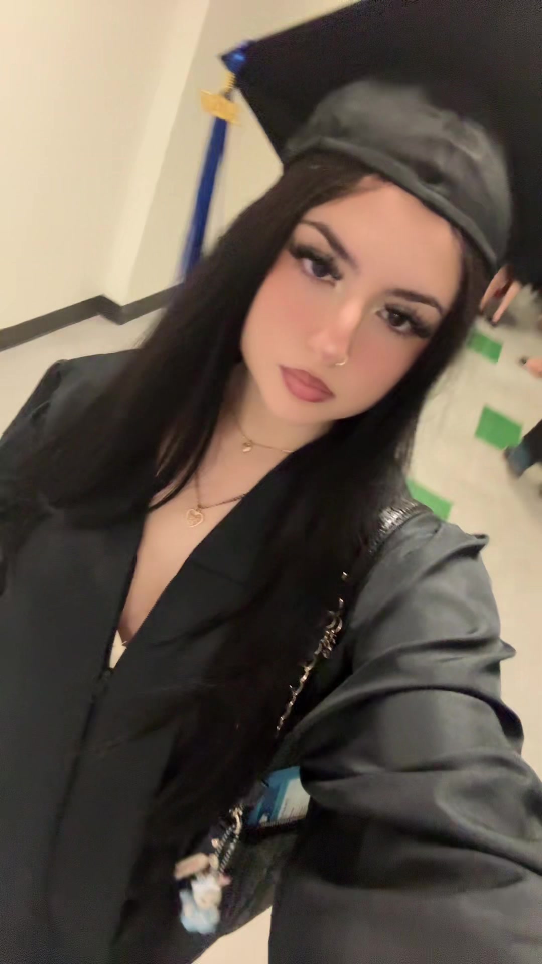 @katicalaloquita