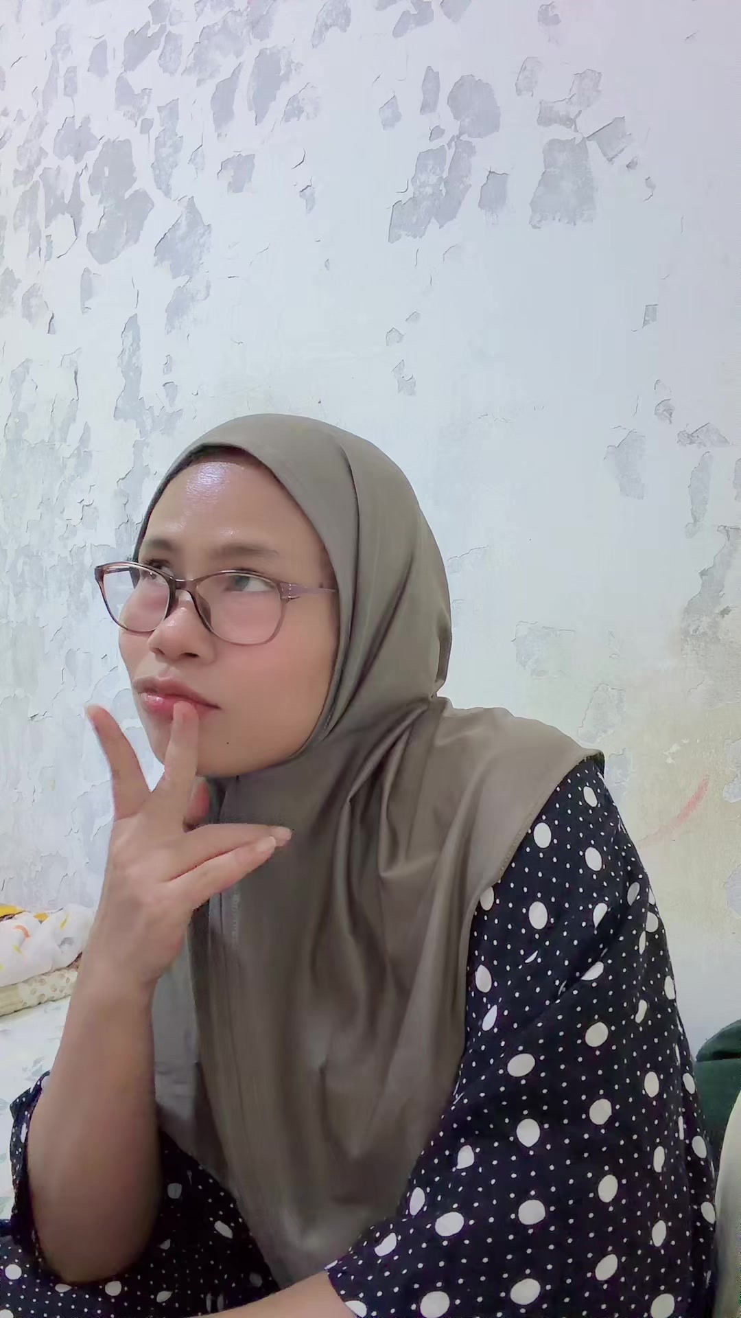 @lily