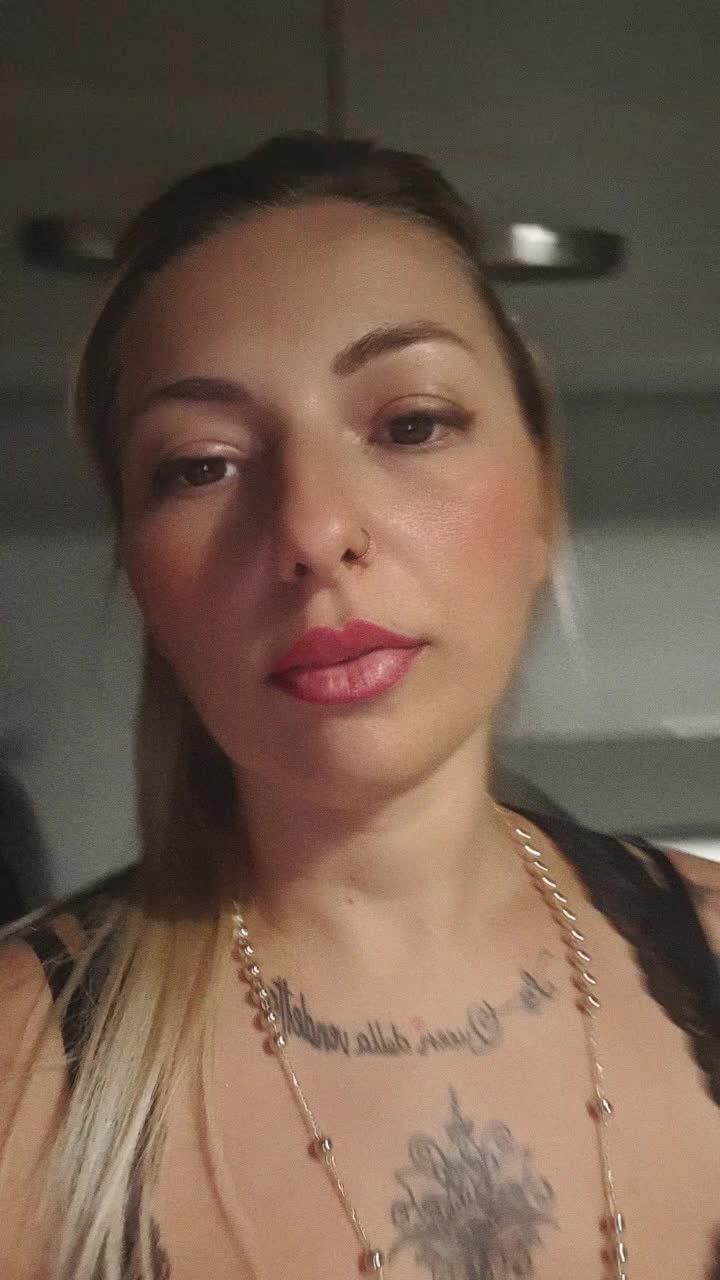 @Ɩą զųɛɛŋ ɖɛƖƖą ۷ɛŋɖɛɬɬą 👑🖤🔥