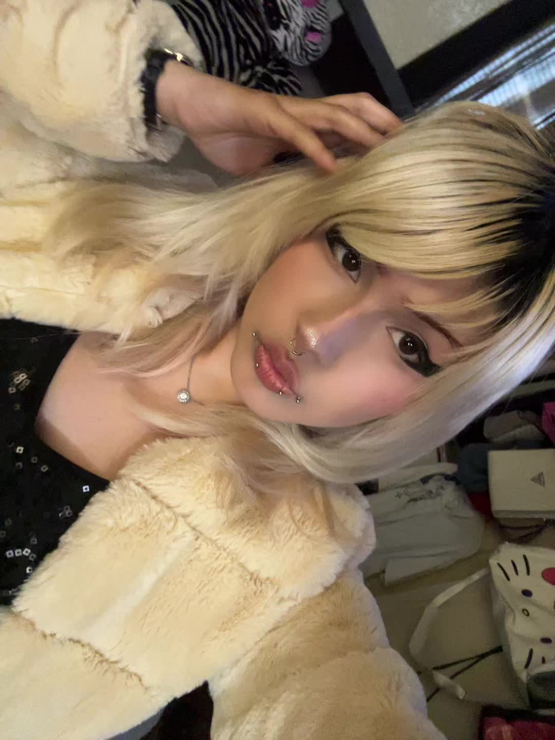@🍎