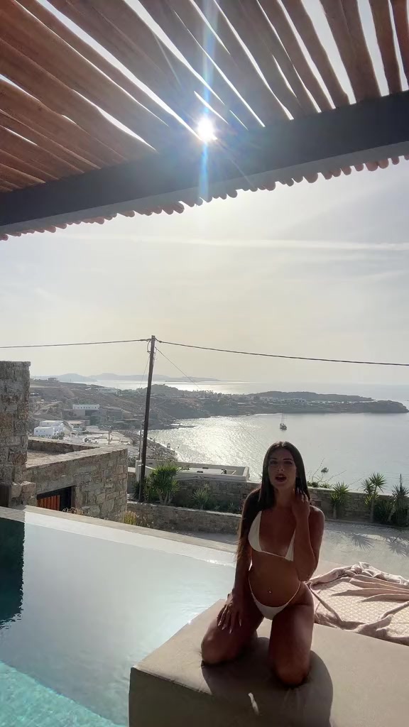 @😻