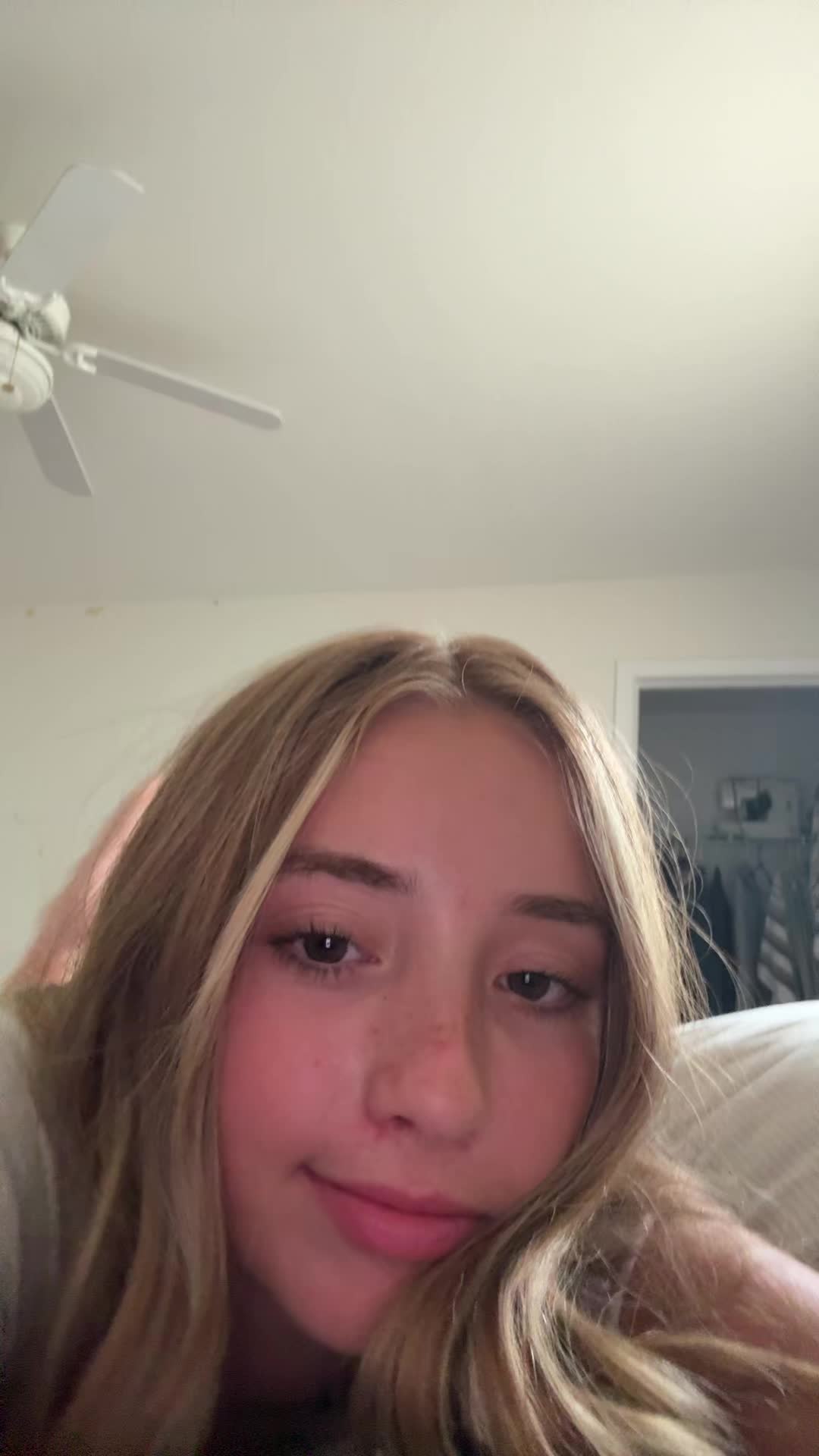 @😗💚