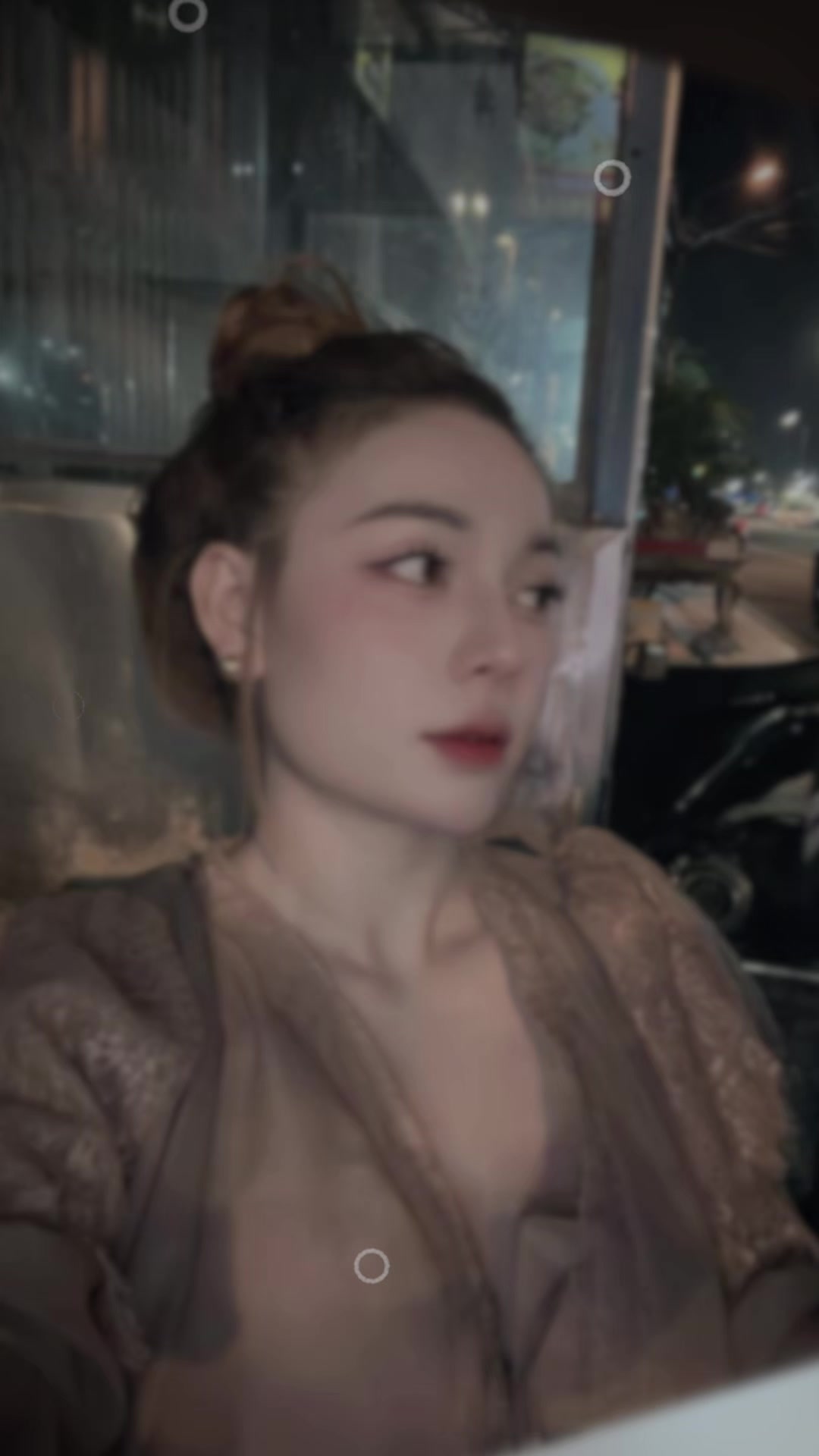 @Kim Ng&acirc;n Thanh L&yacute;