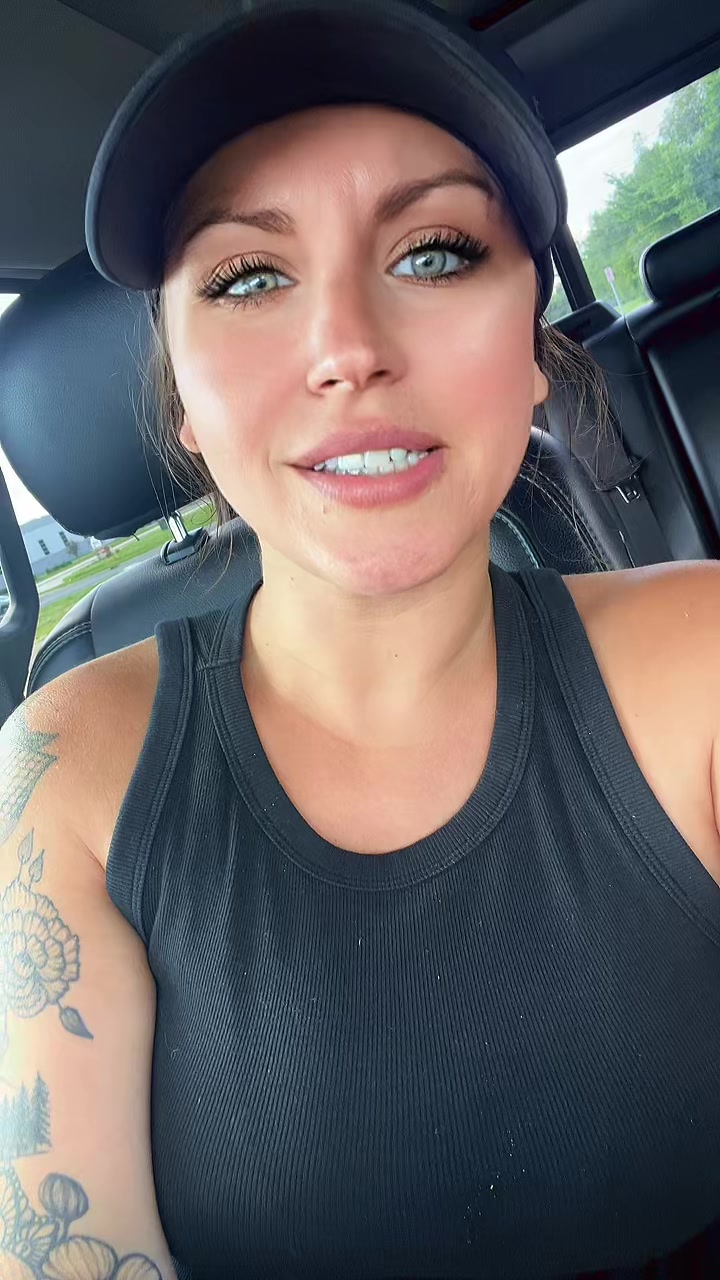 @jleighb700