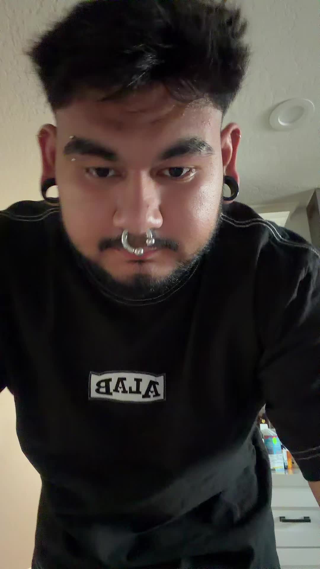 @izzythewavebuilder