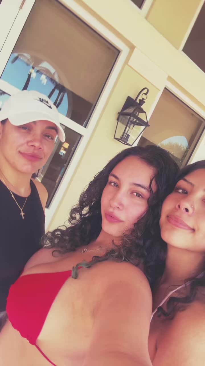 @Bella Cruz
