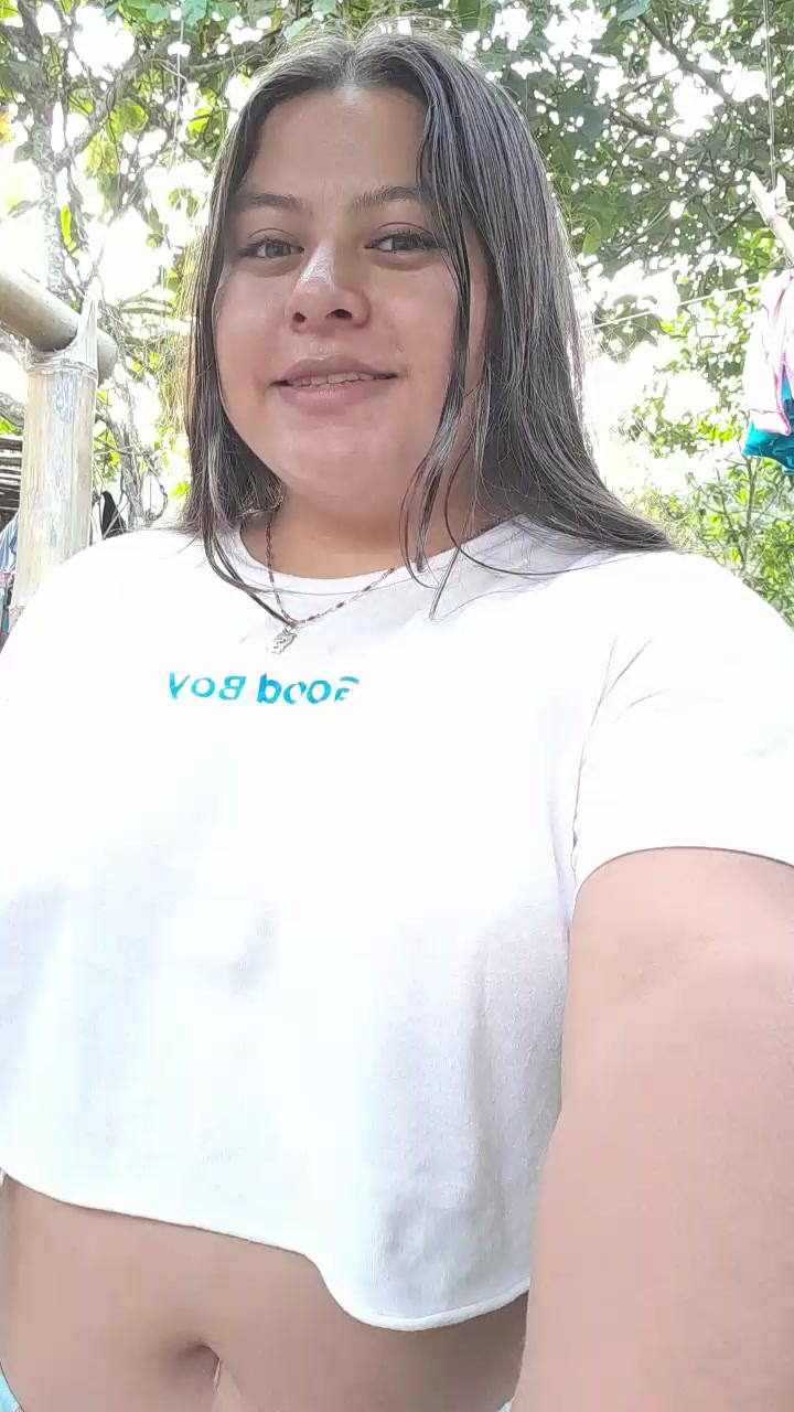 @Yackie🌼Ojitos😻 💚