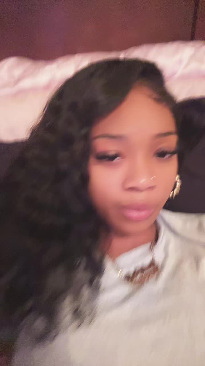 @NoimnotthatDeVine
