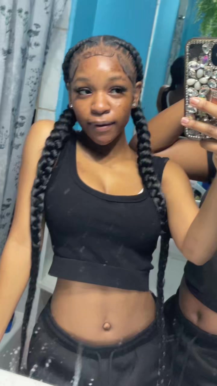 @👸🏾