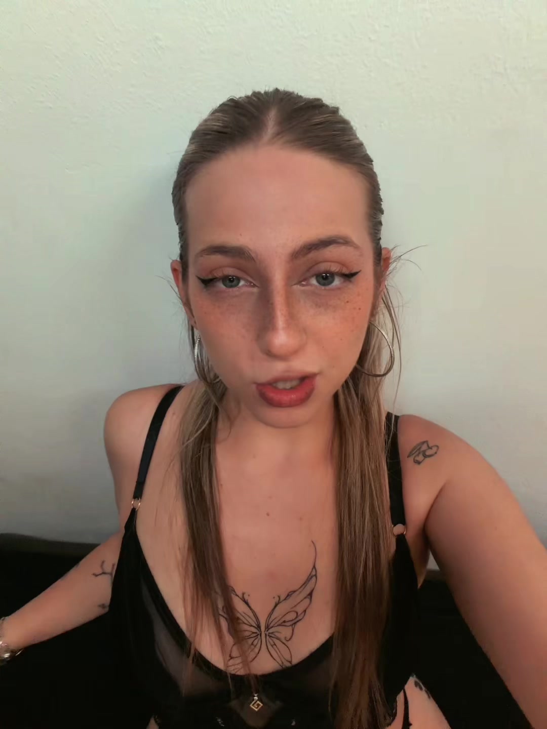 @Lia 🍒🐆
