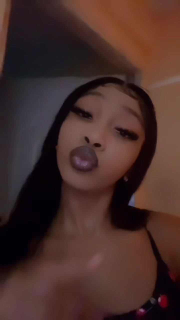 @𝓜🍒
