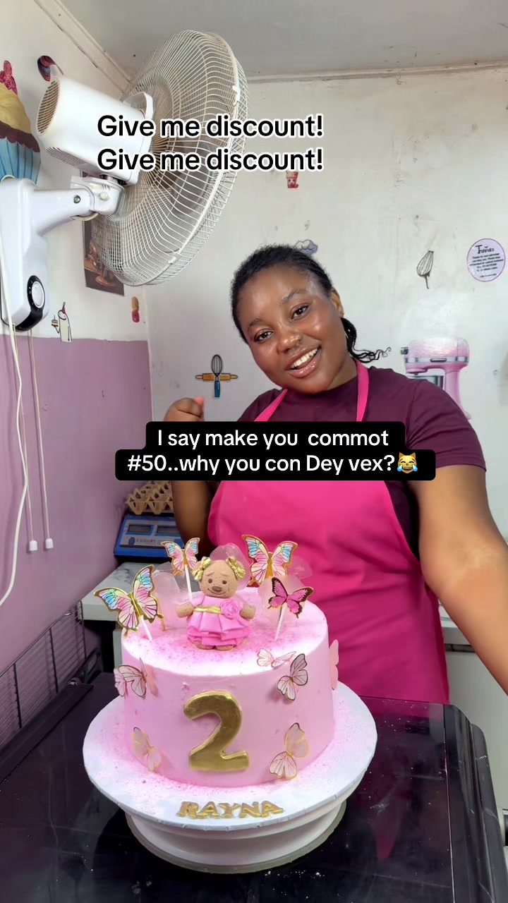 @Tohruks cakes of Ibadan