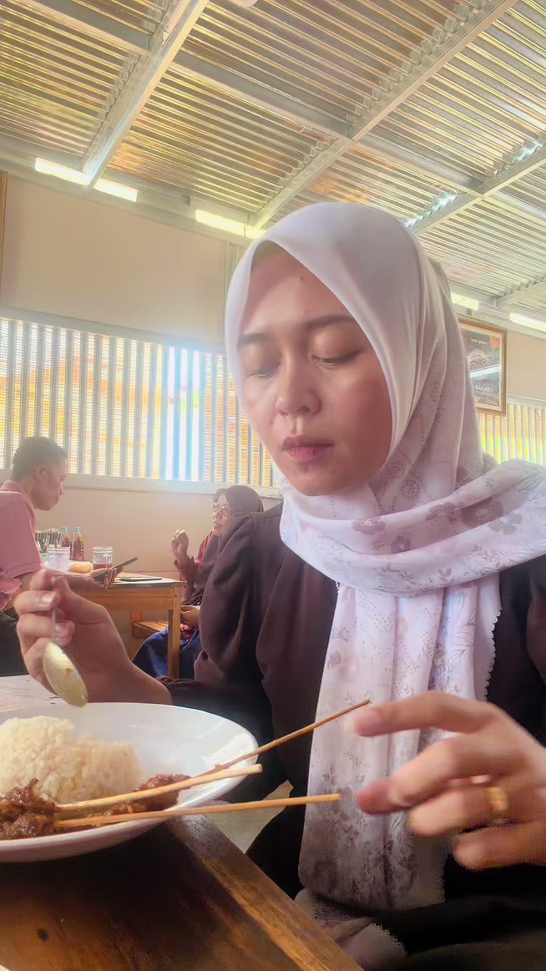 @Mbak Kades