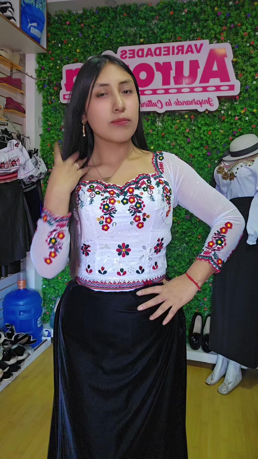 @VARIEDADES AURORITA