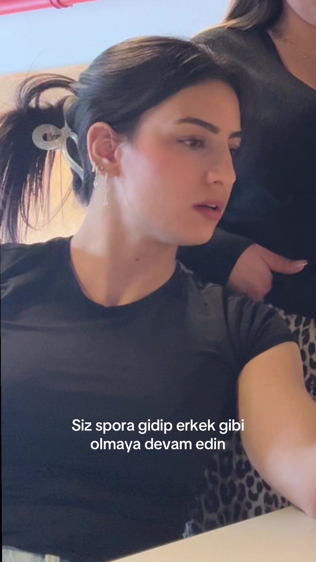 @Sude🙂↕️