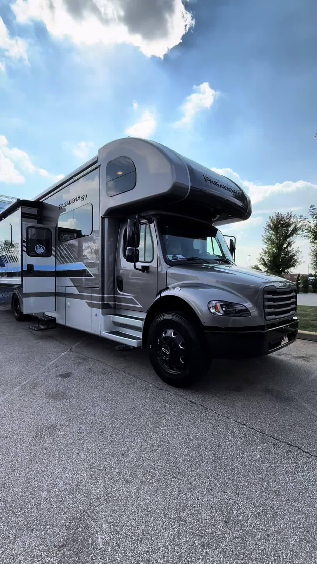 @Thor Motor Coach