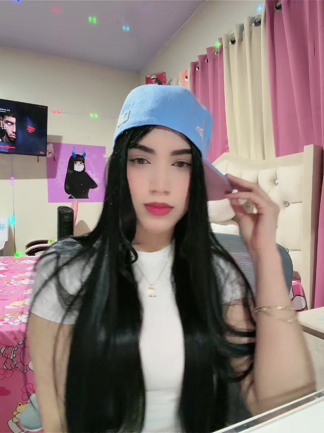 @Kitty_freef