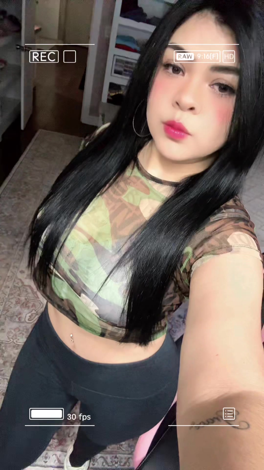 @Lore🦋