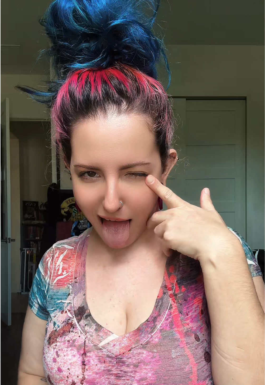 @theycallmeskins