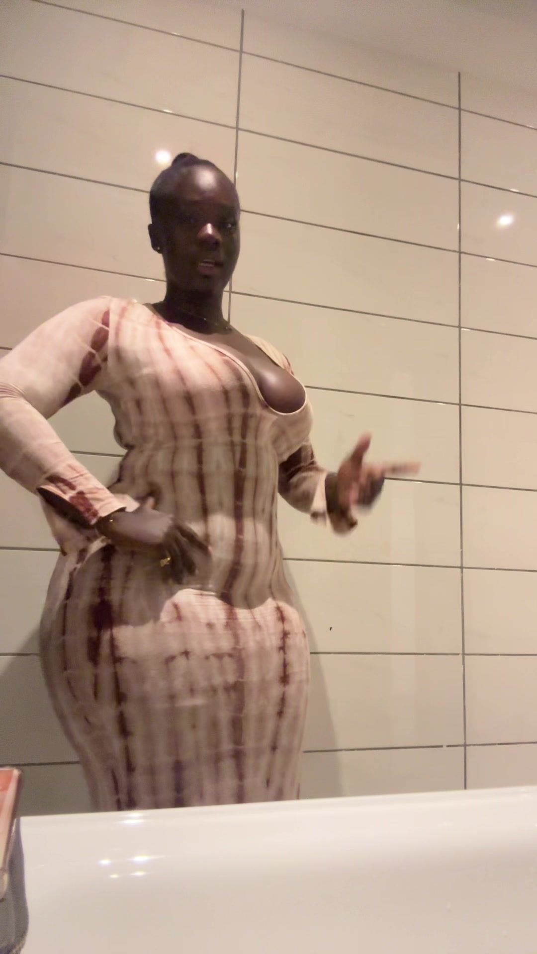 @𝑀𝒶𝓇𝒾𝑒-𝒹𝑒𝓈𝒾𝓇𝑒𝑒🇬🇭