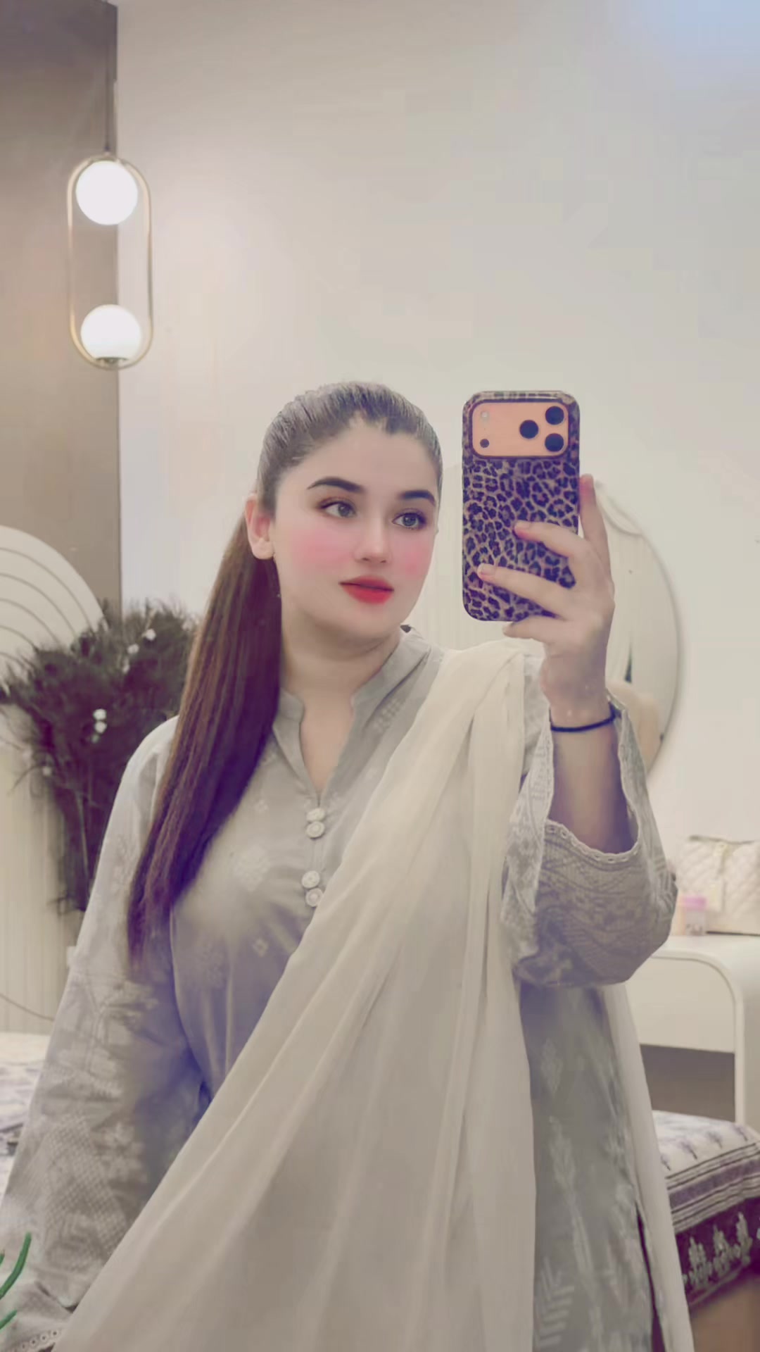 @Deebutt🕊️🫶🏻💵