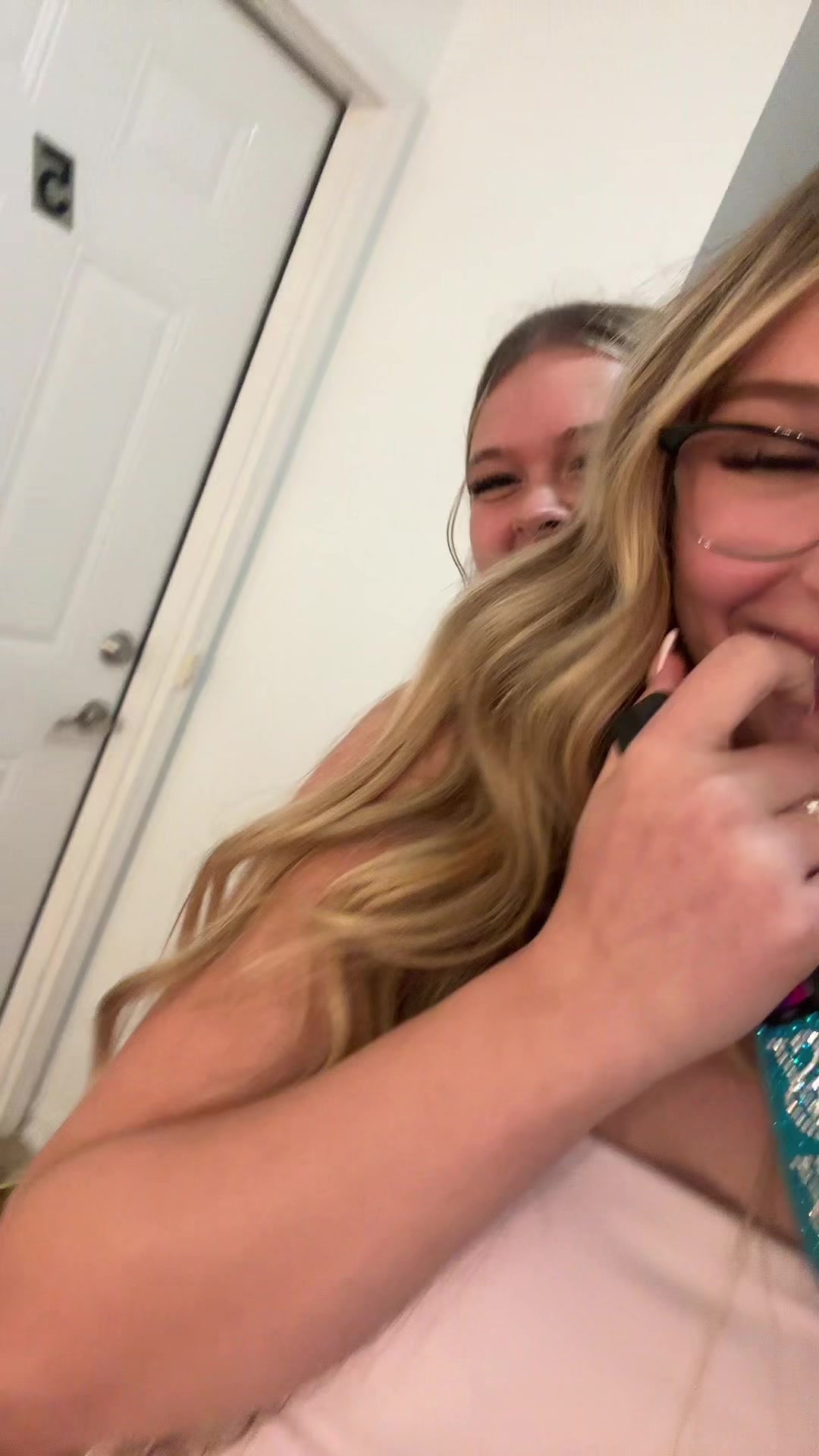 @g